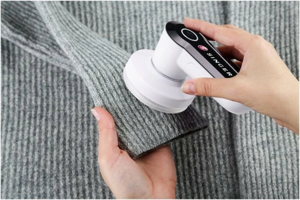 Kleiderrasierer Singer Fusselfräse Fusselrasierer Weiß/schwarz 2 Kleiderrasierer Singer Fusselfräse Fusselrasierer Weiß/schwarz – Bild 2